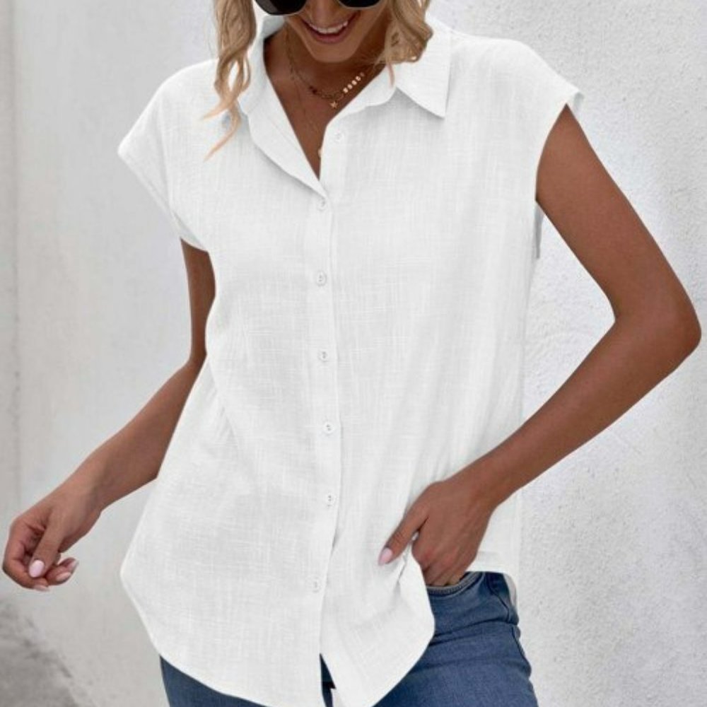 NWT!  La Mode White Short-Sleeve Button-Up Top XL - TB1-6